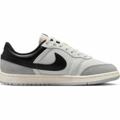 Air Jordan Skyline Low Damen Basketballschuhe