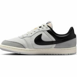 Air Jordan Skyline Low Damen Basketballschuhe