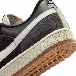 Air Jordan Skyline Low Damen Basketballschuhe