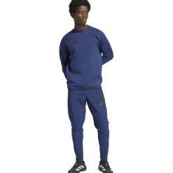 Tiro Travel Crew Herren Sweatshirt